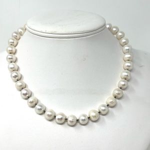 Knotted Pearl Necklace